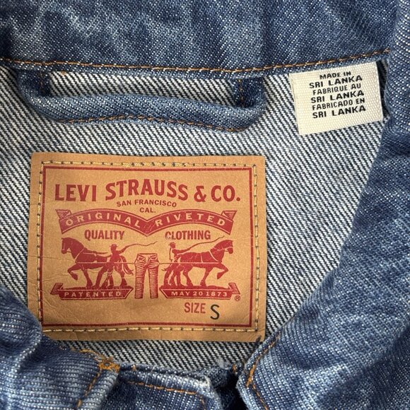 Levi's Ex-Boyfriend Denim Jacket Womens S Floral Embroidered Patch Trucker Coat - Picture 15 of 16